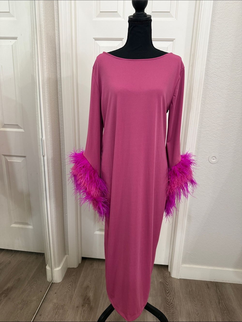 Women's Fuchsia Feather-Cuff Maxi Dress